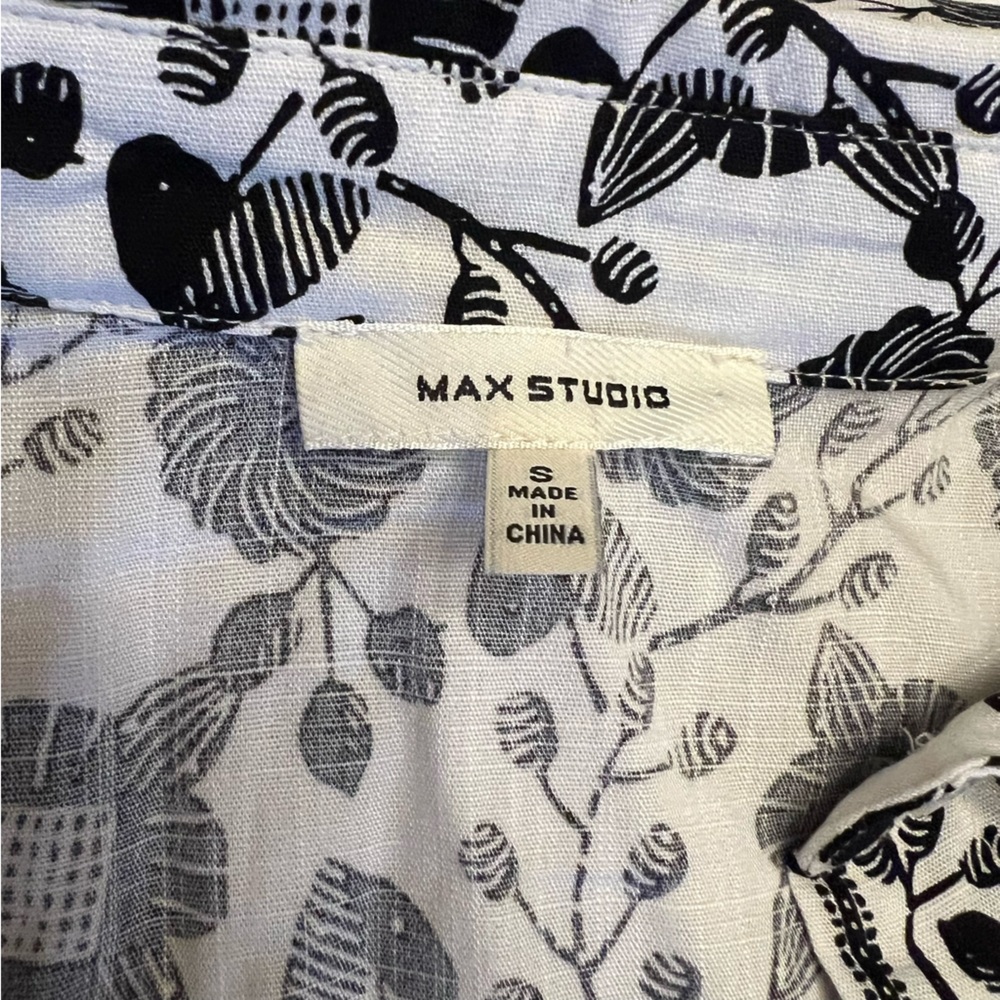 Max Studio Black & White Print Button Up Blouse. … - image 2